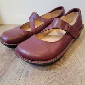 Alegria Dayna Carmenere Size 40
